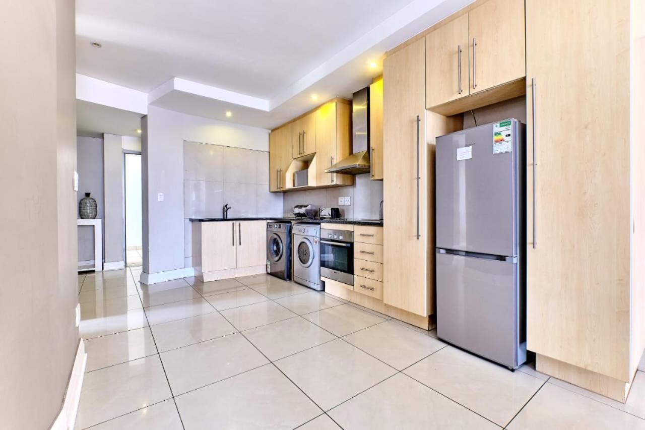 Sandton Serviced Apartments@Hydro Johannesburg Rum bild